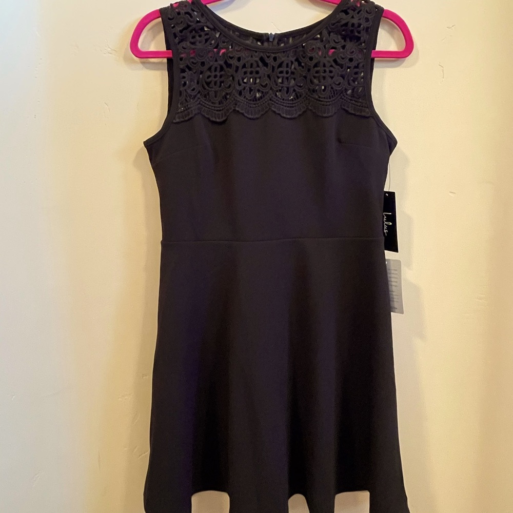 NWT LuLus Black Skater Dress M